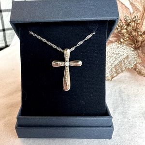 The Bradford Exchange sterling silver Glory to God necklace.